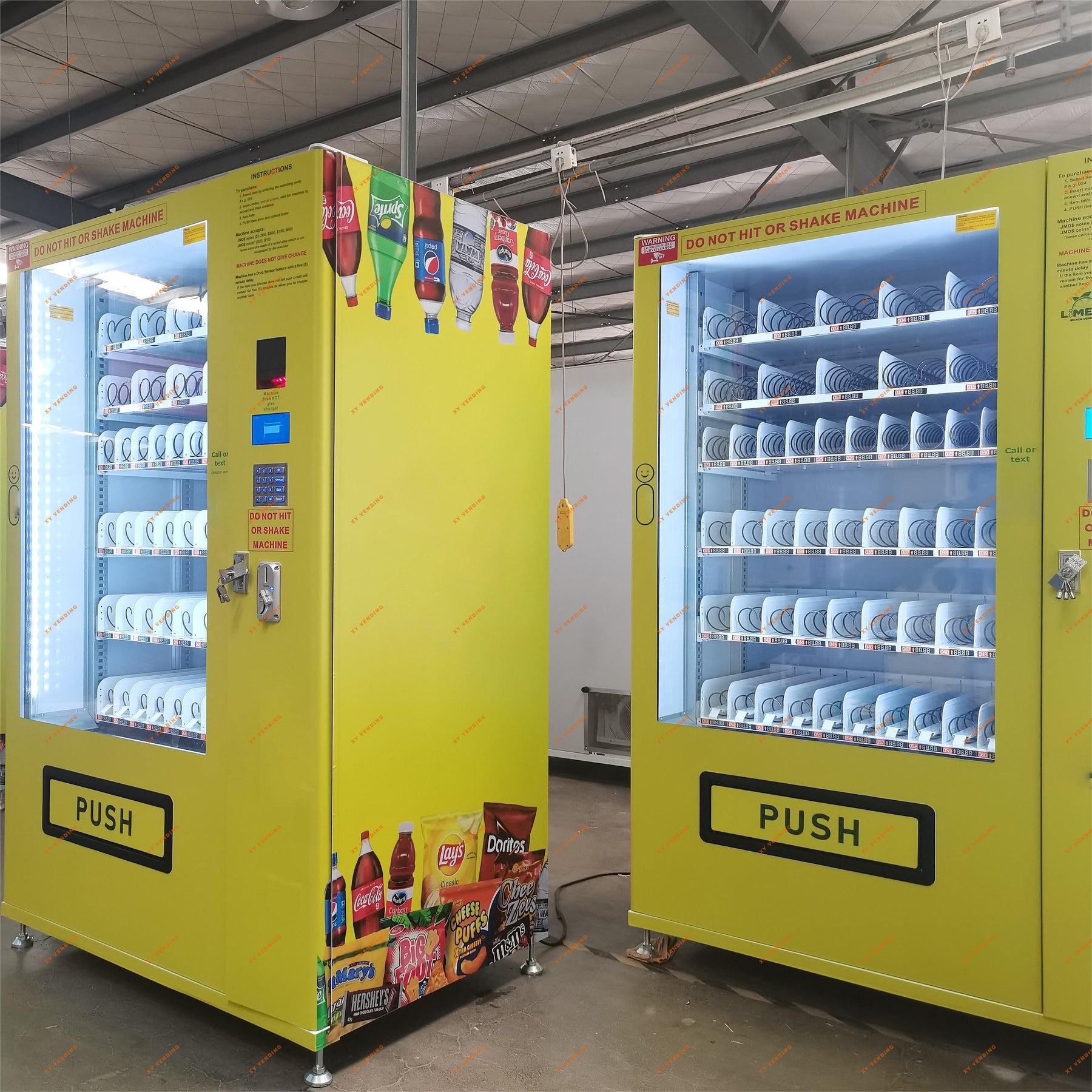 XY Vending machine——Vending machine with a beautiful sticker~